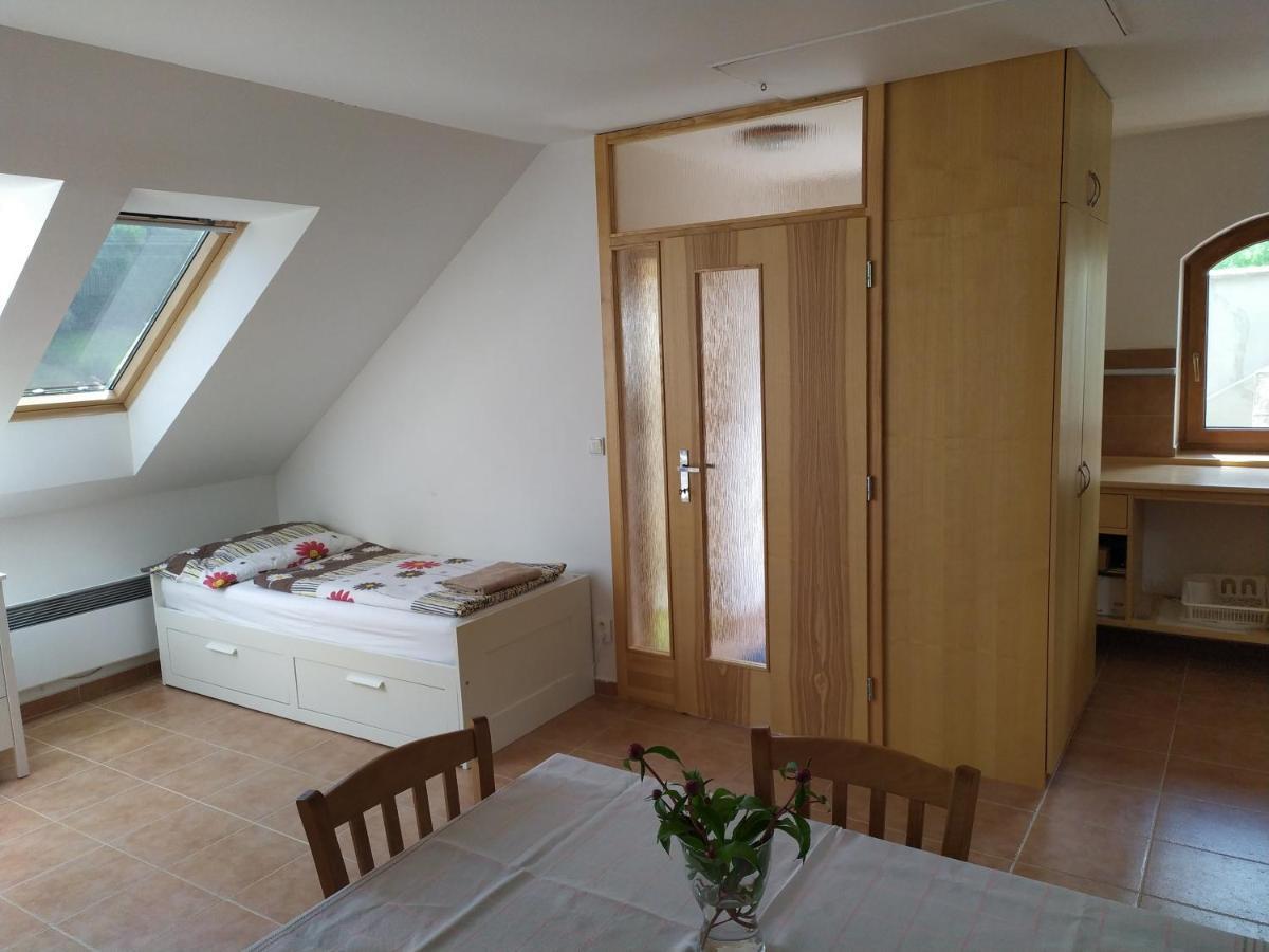 Apartment Koprivovi Němčičky Dış mekan fotoğraf