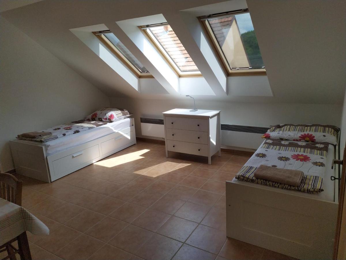 Apartment Koprivovi Němčičky Dış mekan fotoğraf